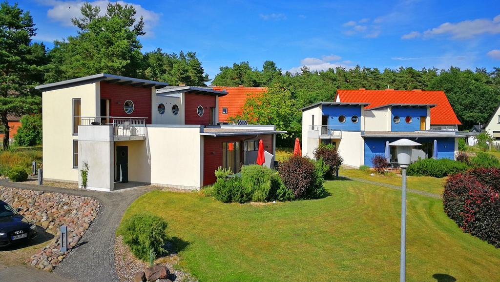 Marina Eldenburg - Ferienhauser Und Bootsverleih Am Tor Zur Muritz Waren  Dış mekan fotoğraf
